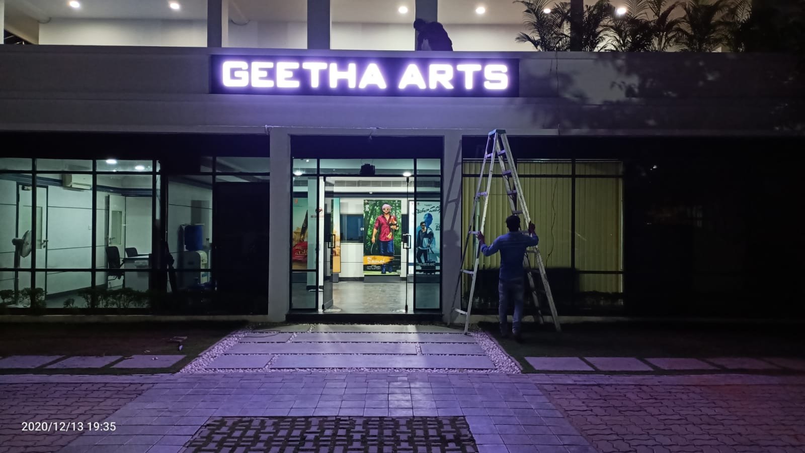Backlit acrylic letter signage