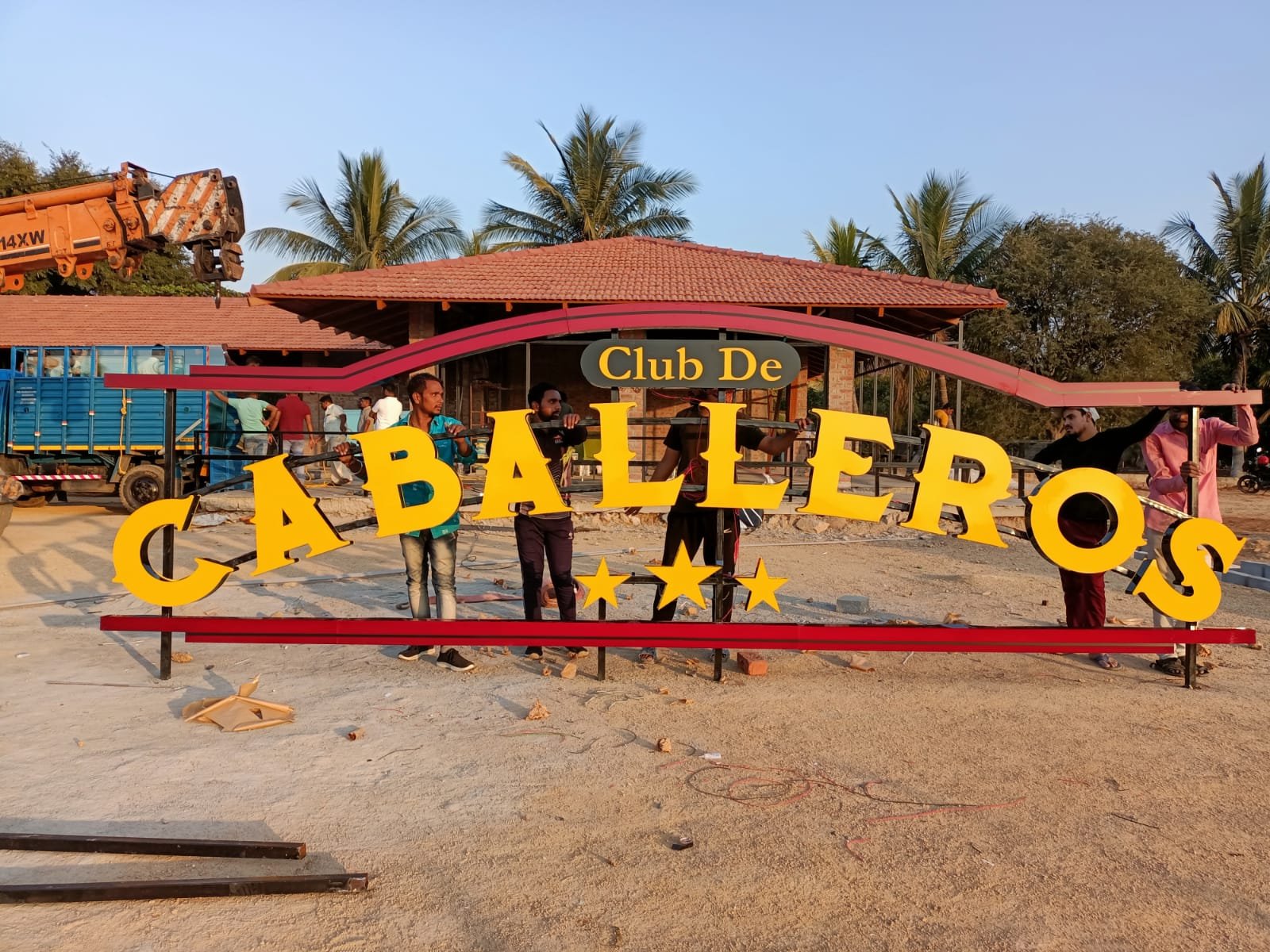 Large 3D dimensional letter signage